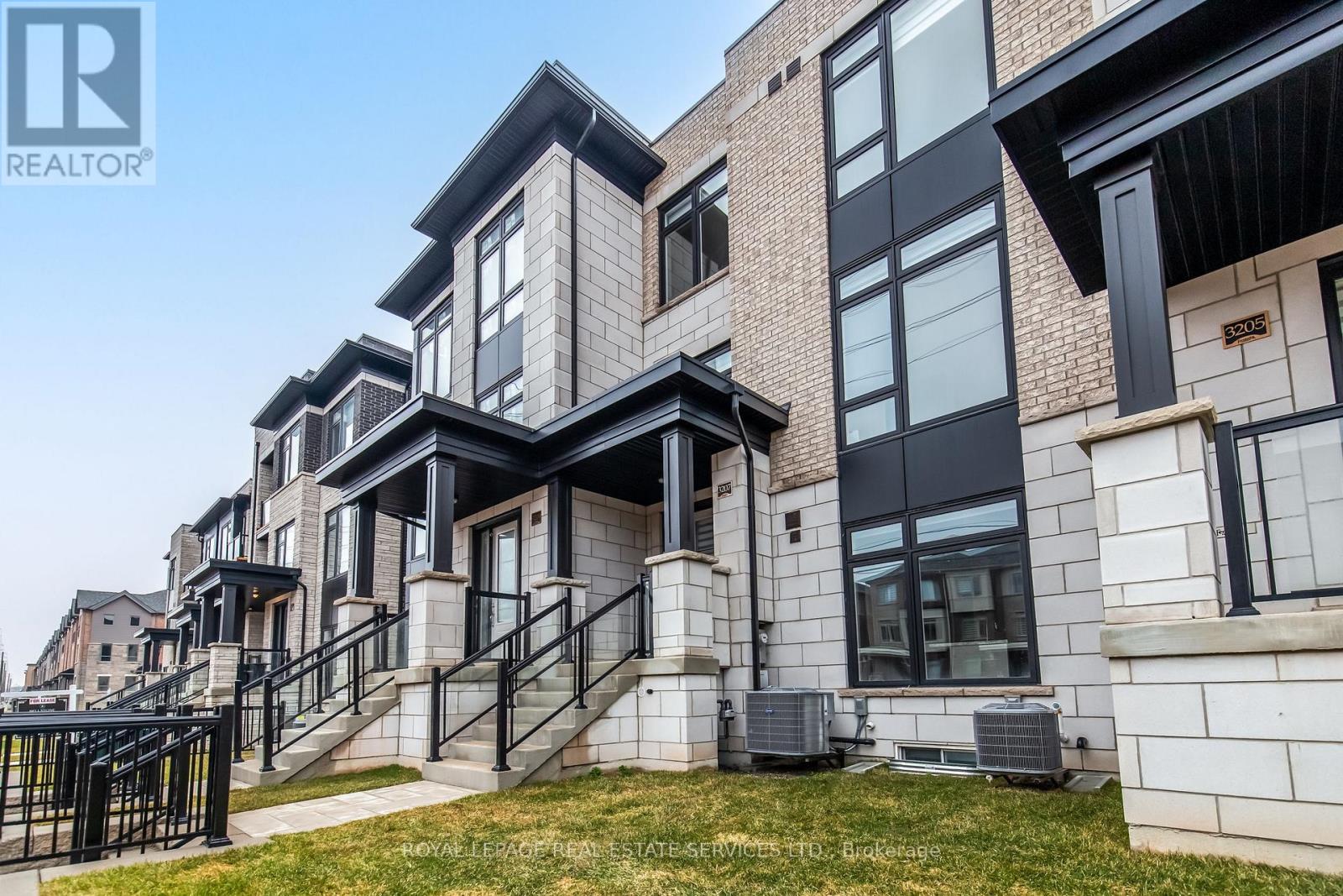 UNIT 1 - 3207 SIXTH LINE