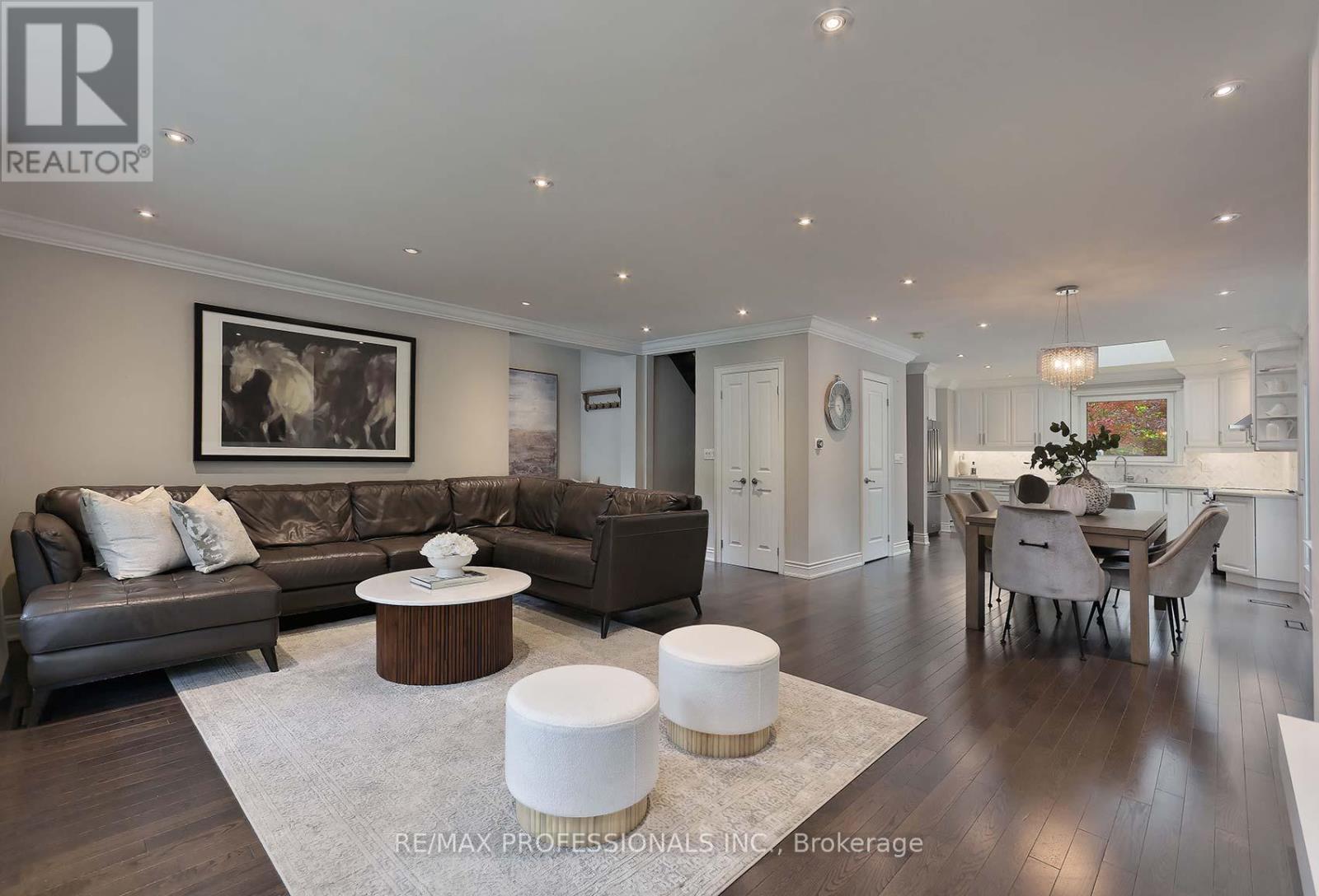 14 AYMARN COURT
