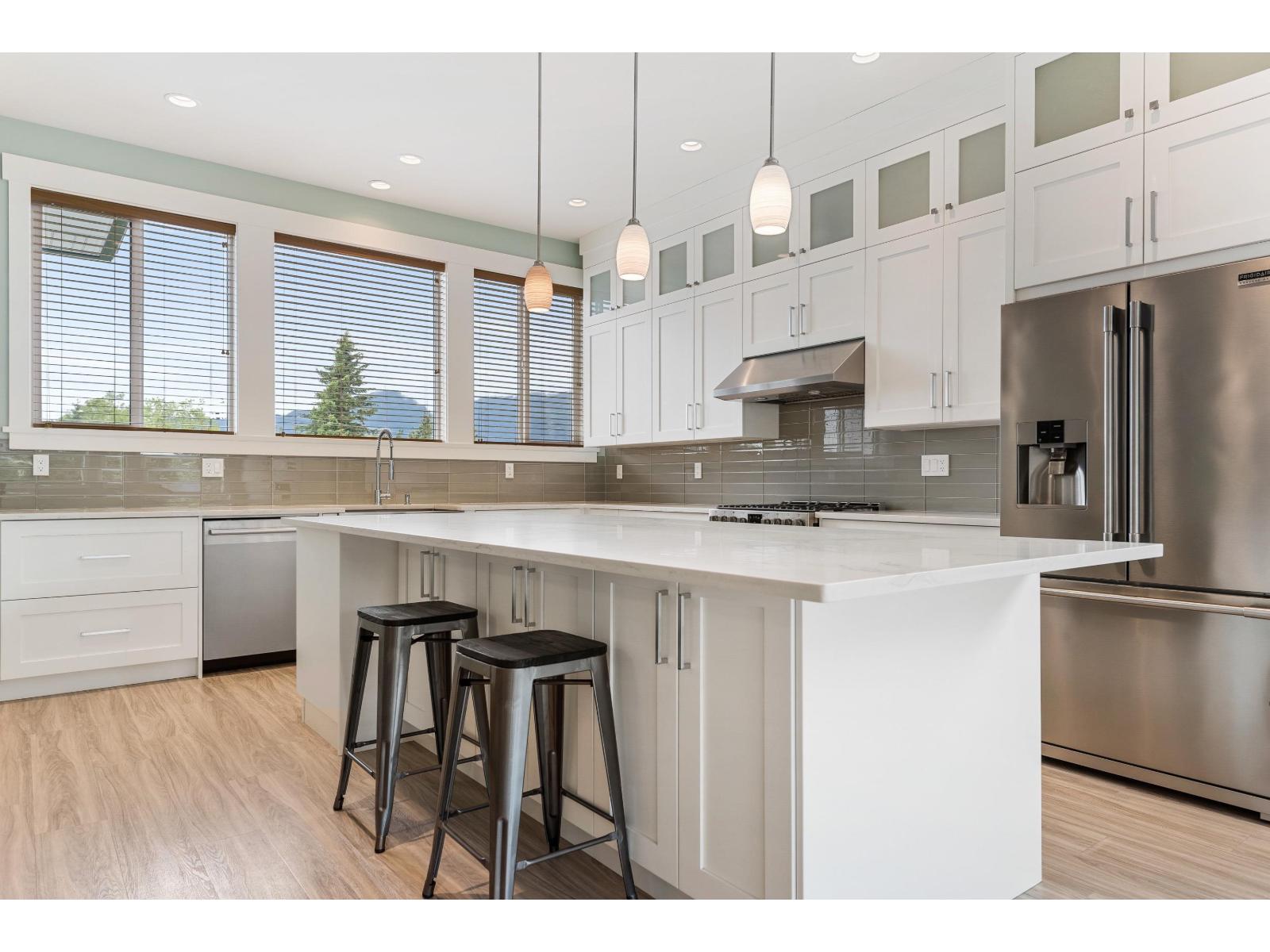 4464 COMMUNITY STREET|Yarrow