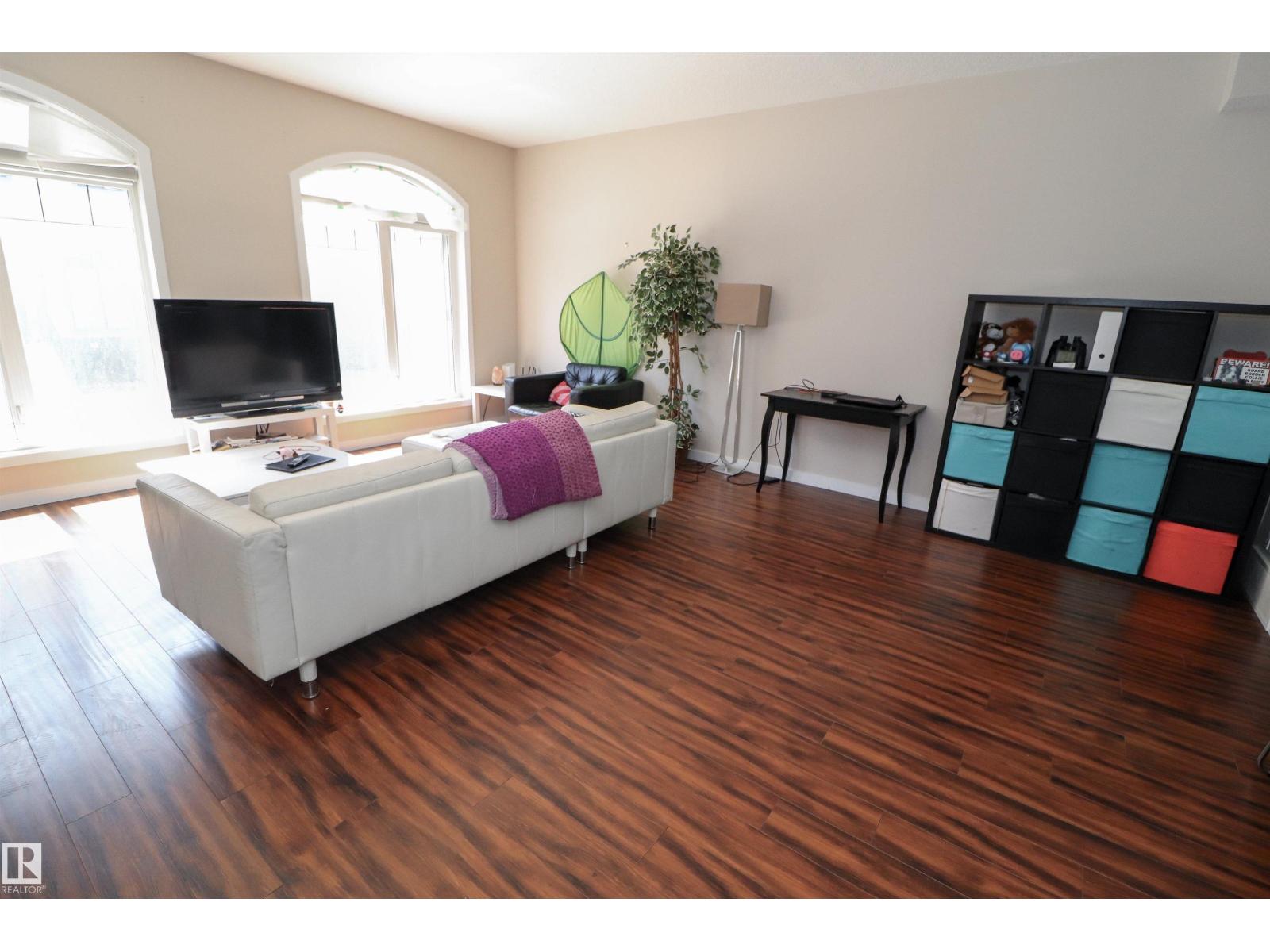 #23 5873 MULLEN PL NW