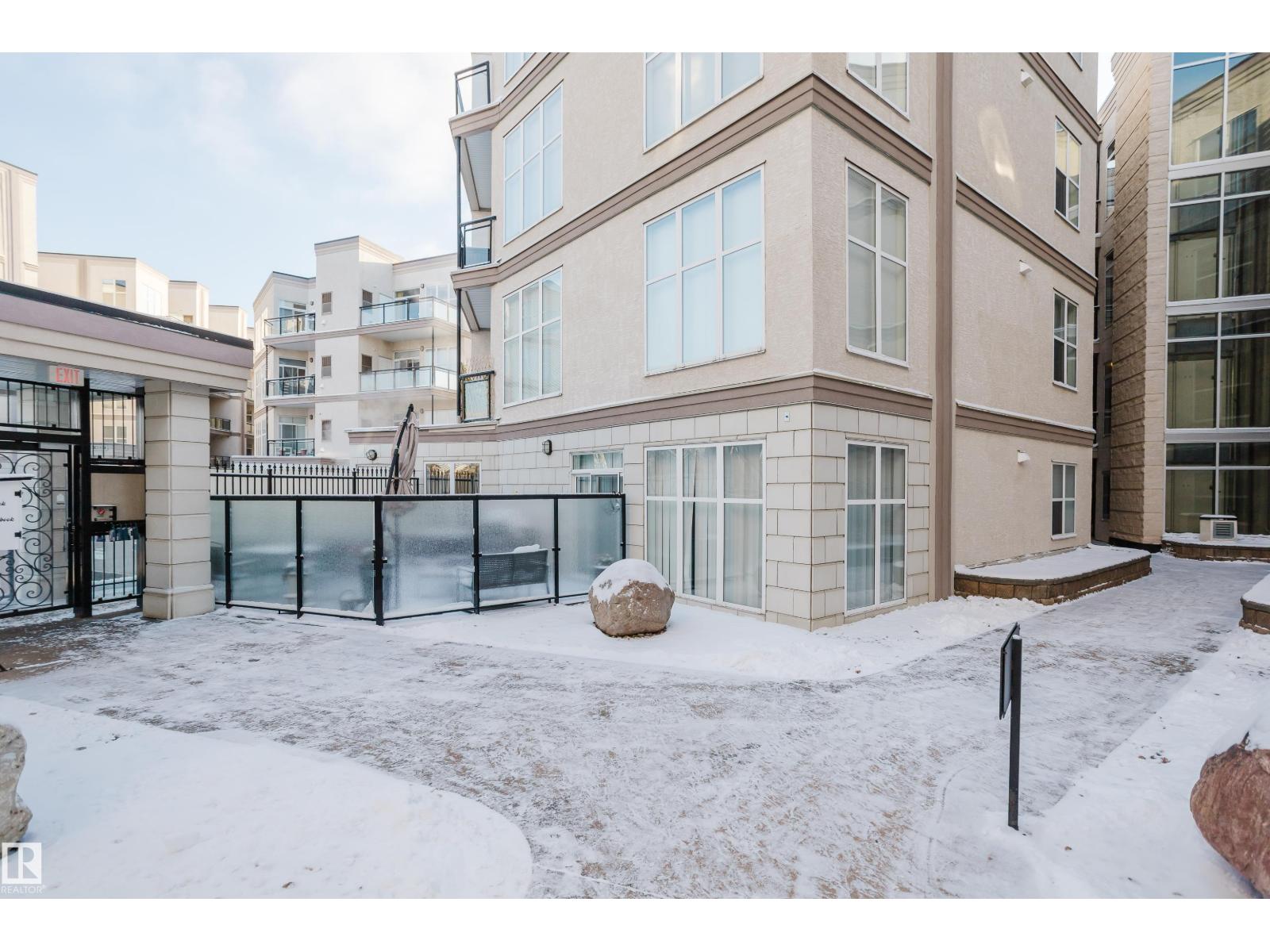#140 4827 104A ST NW