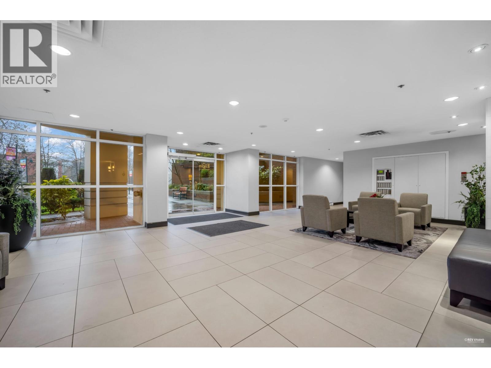 905 200 NEWPORT DRIVE