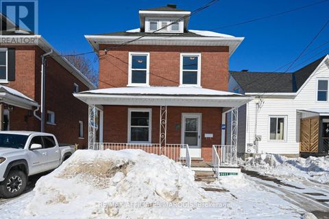 58 WILLIAM STREET W Smiths Falls ON K7A1N3