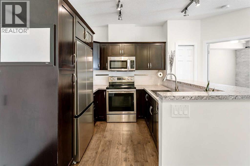 102, 1414 17 Street SE