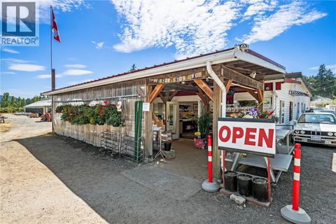 6070 Oldfield Rd Saanich BC V9E2J4