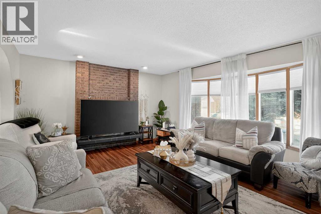 247 Templewood Road NE