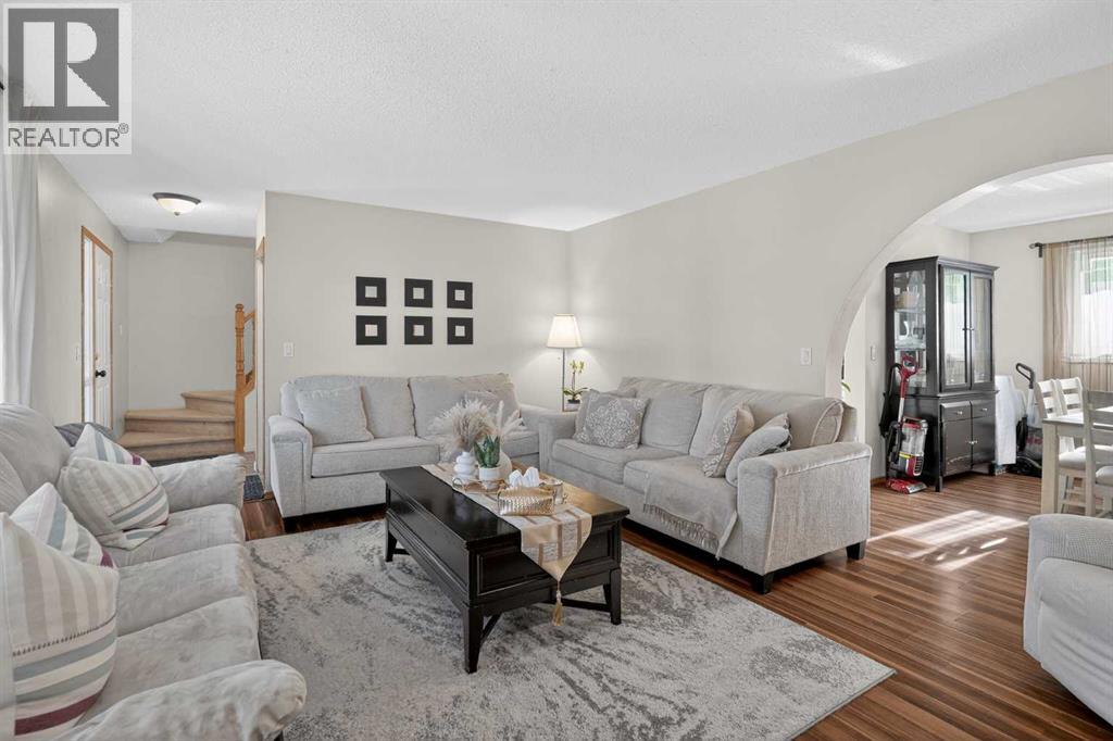 247 Templewood Road NE