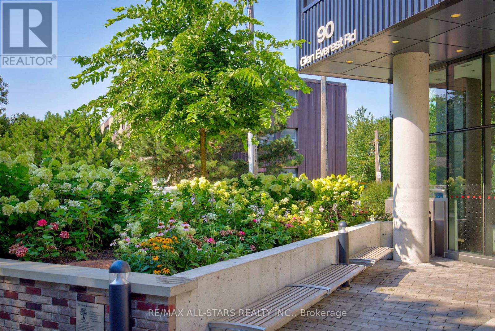 309 - 90 GLEN EVEREST ROAD
