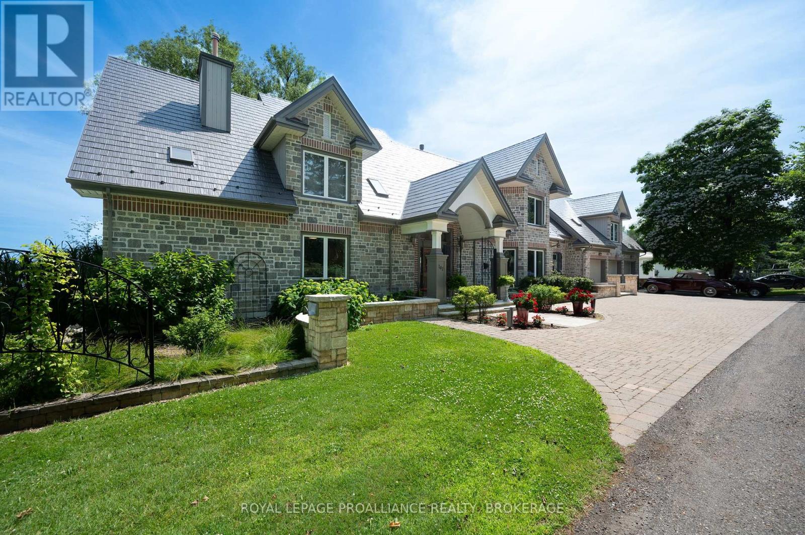 147 1000 ISLAND PARKWAY