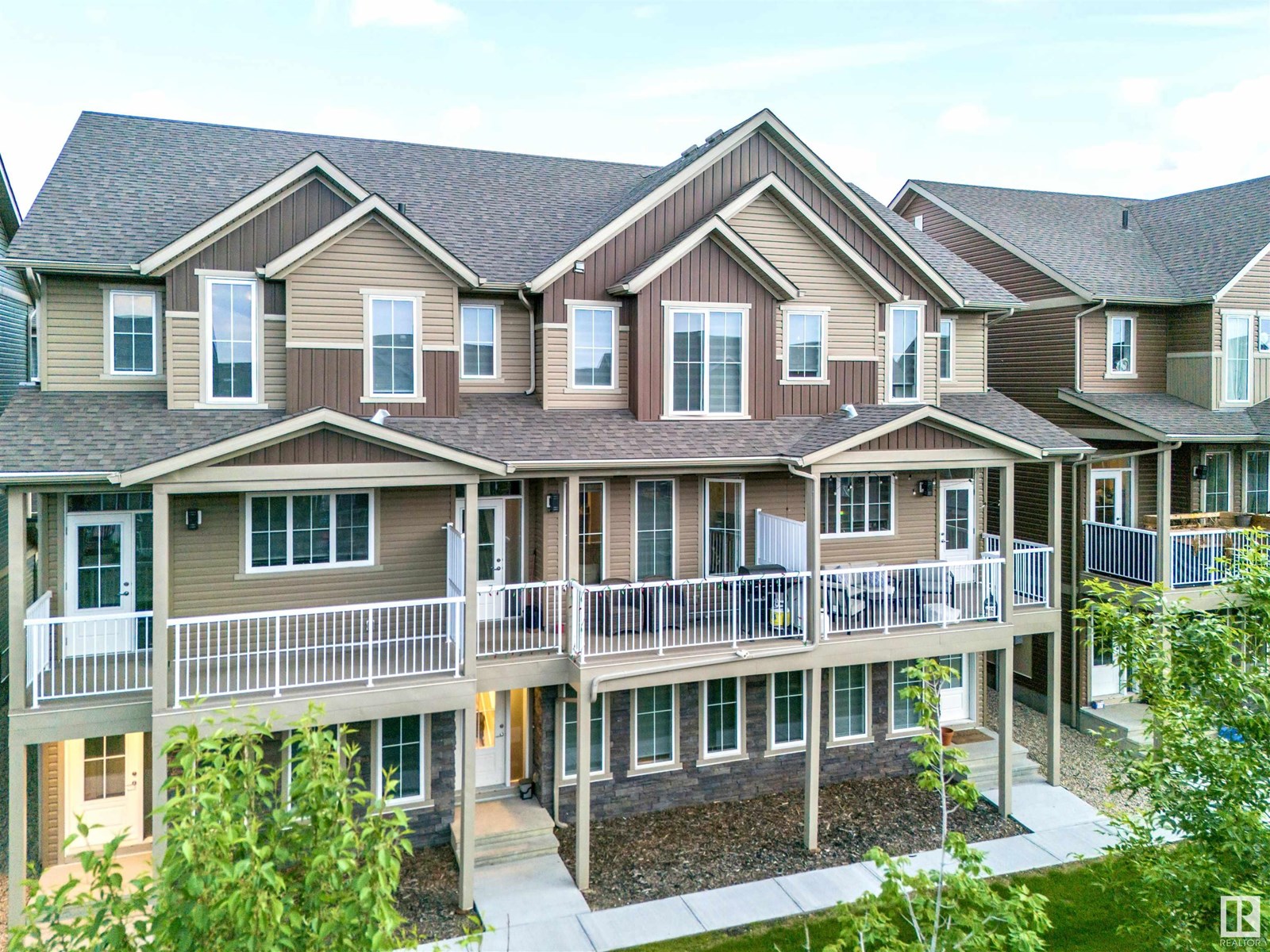 #32 1051 Graydon Hill BV SW