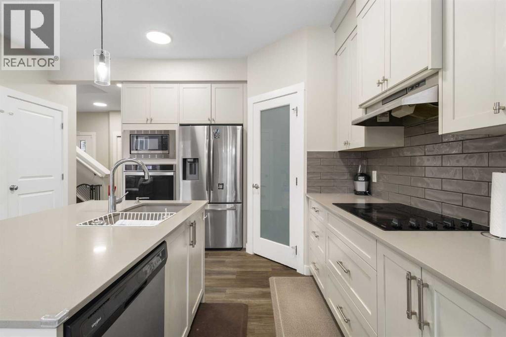 469 Creekrun Crescent SW