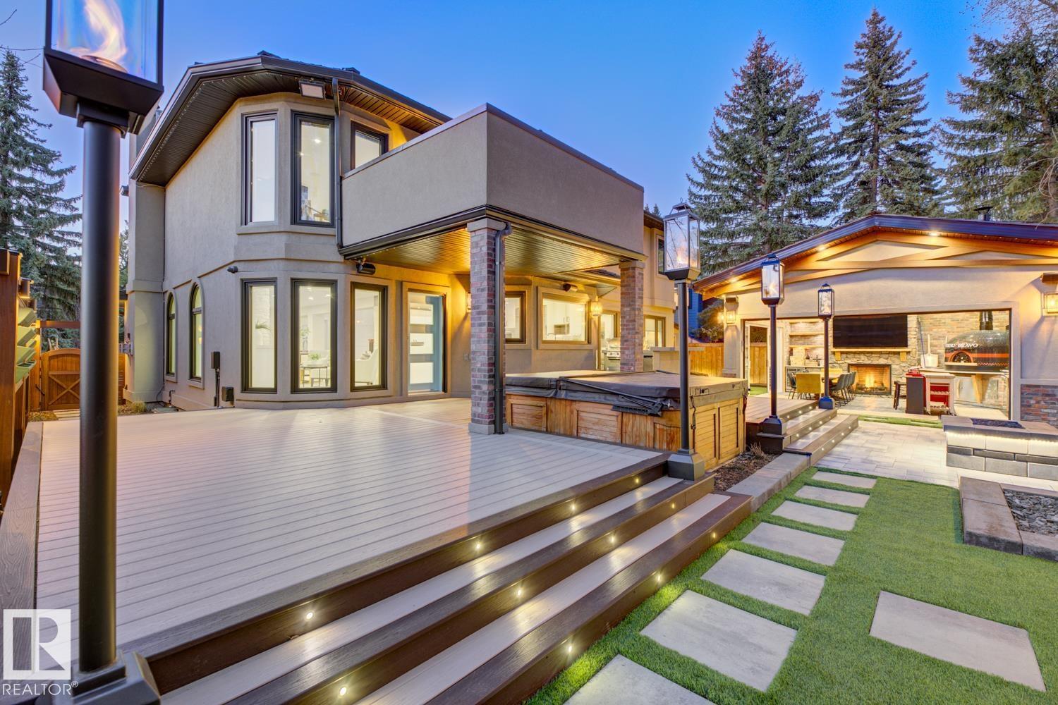 439 ROONEY CR NW