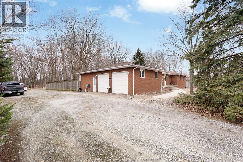9907 Concession 9 ROAD