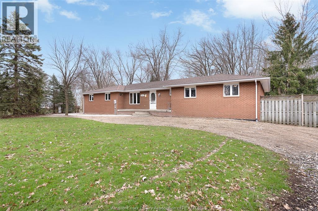 9907 Concession 9 ROAD