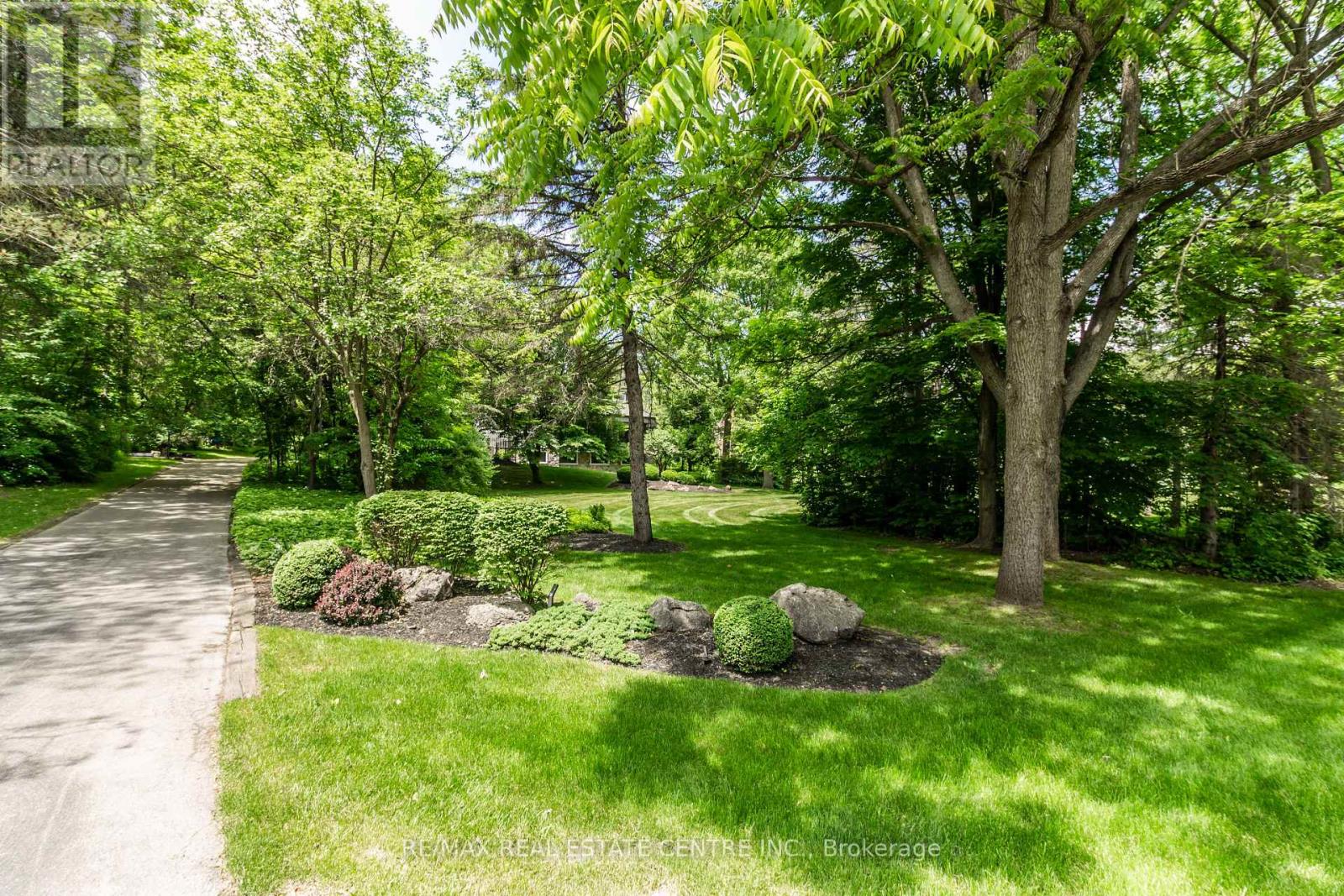 6353 MCNIVEN ROAD