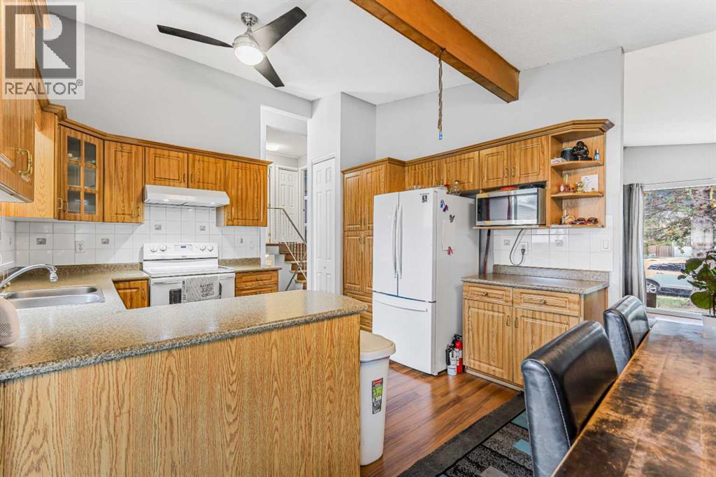 5112 Maryvale Drive NE