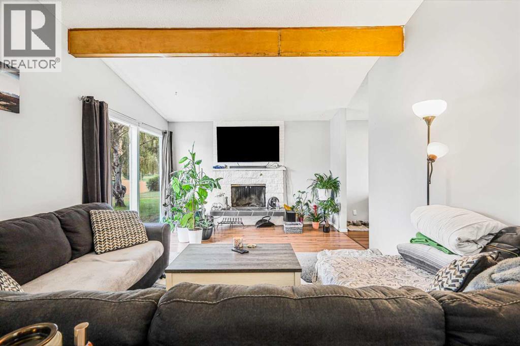 5112 Maryvale Drive NE