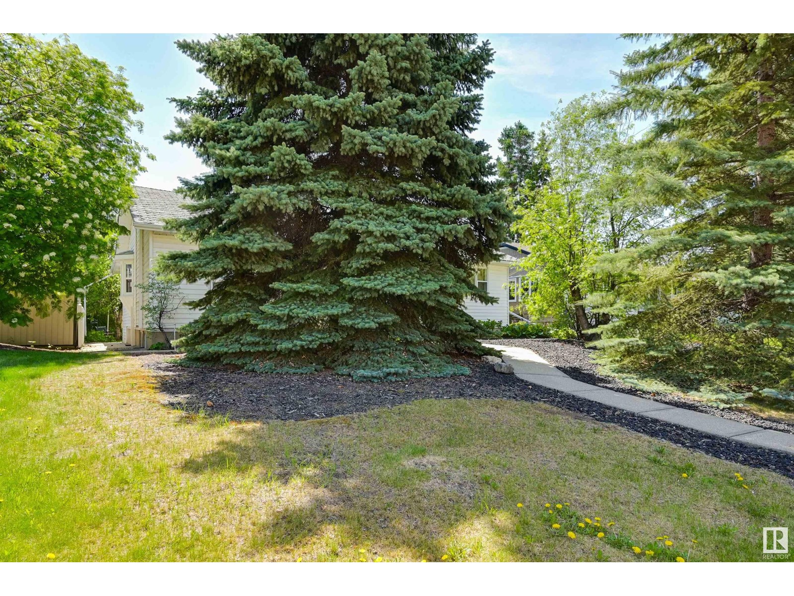 14415 96 AV NW