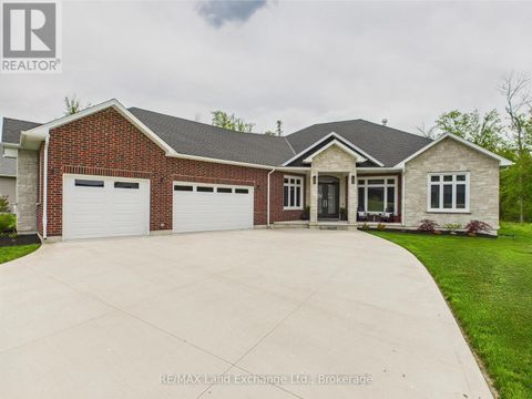 12 SUNSET PLACE Huron-Kinloss ON N2Z0G6