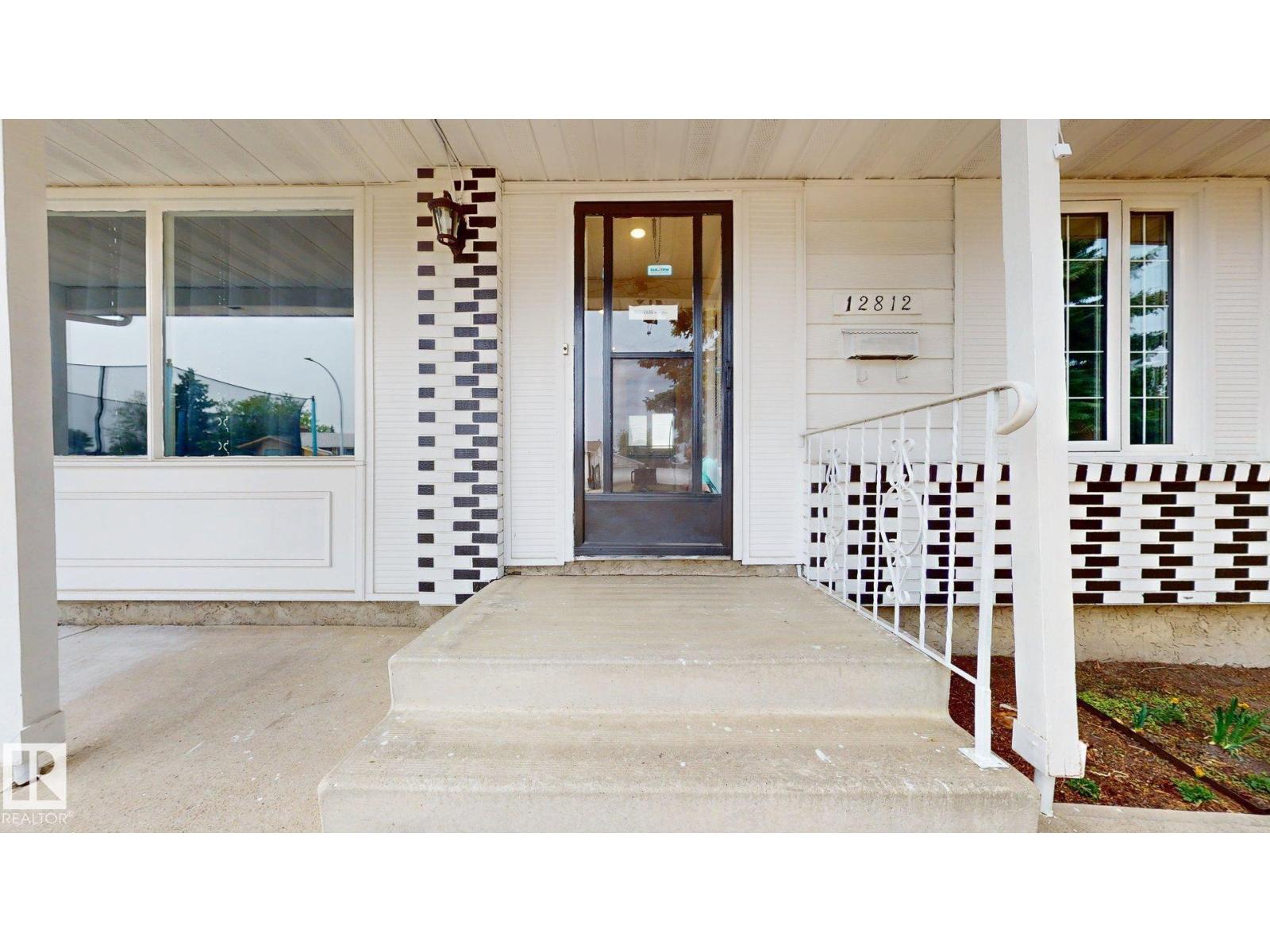 12812 45 st NW