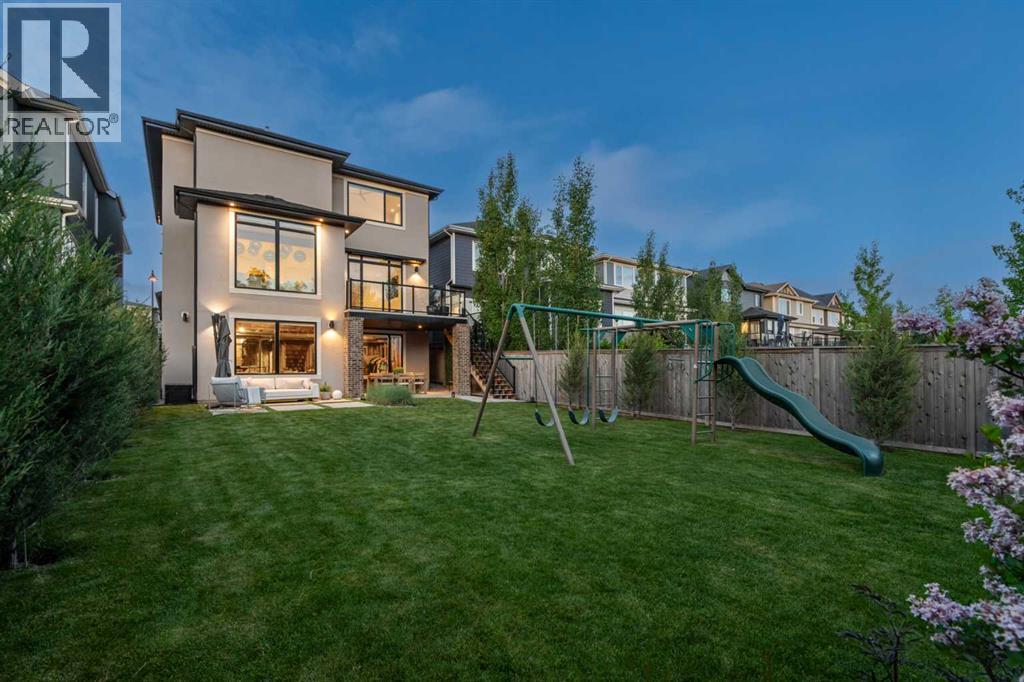 137 West Grove Point SW