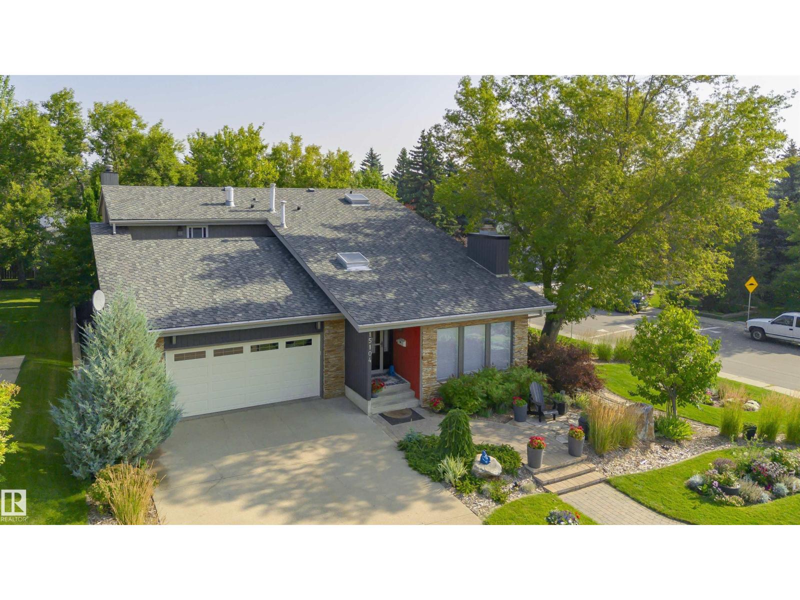 15104 42 AV NW