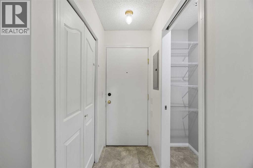 1118, 2371 Eversyde Avenue SW