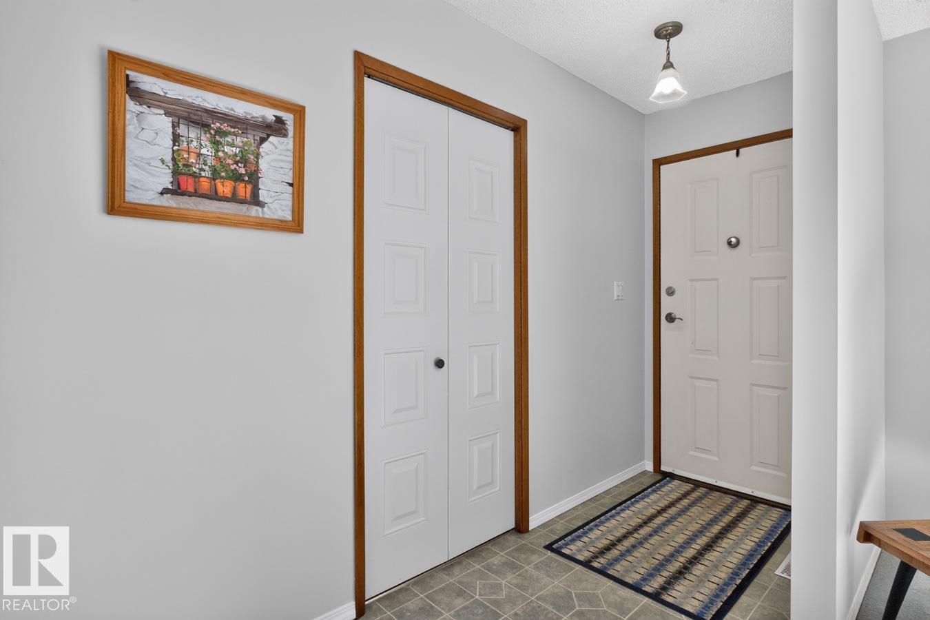 6930 11 AV NW