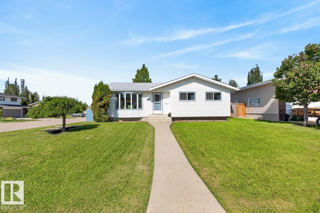6930 11 AV NW