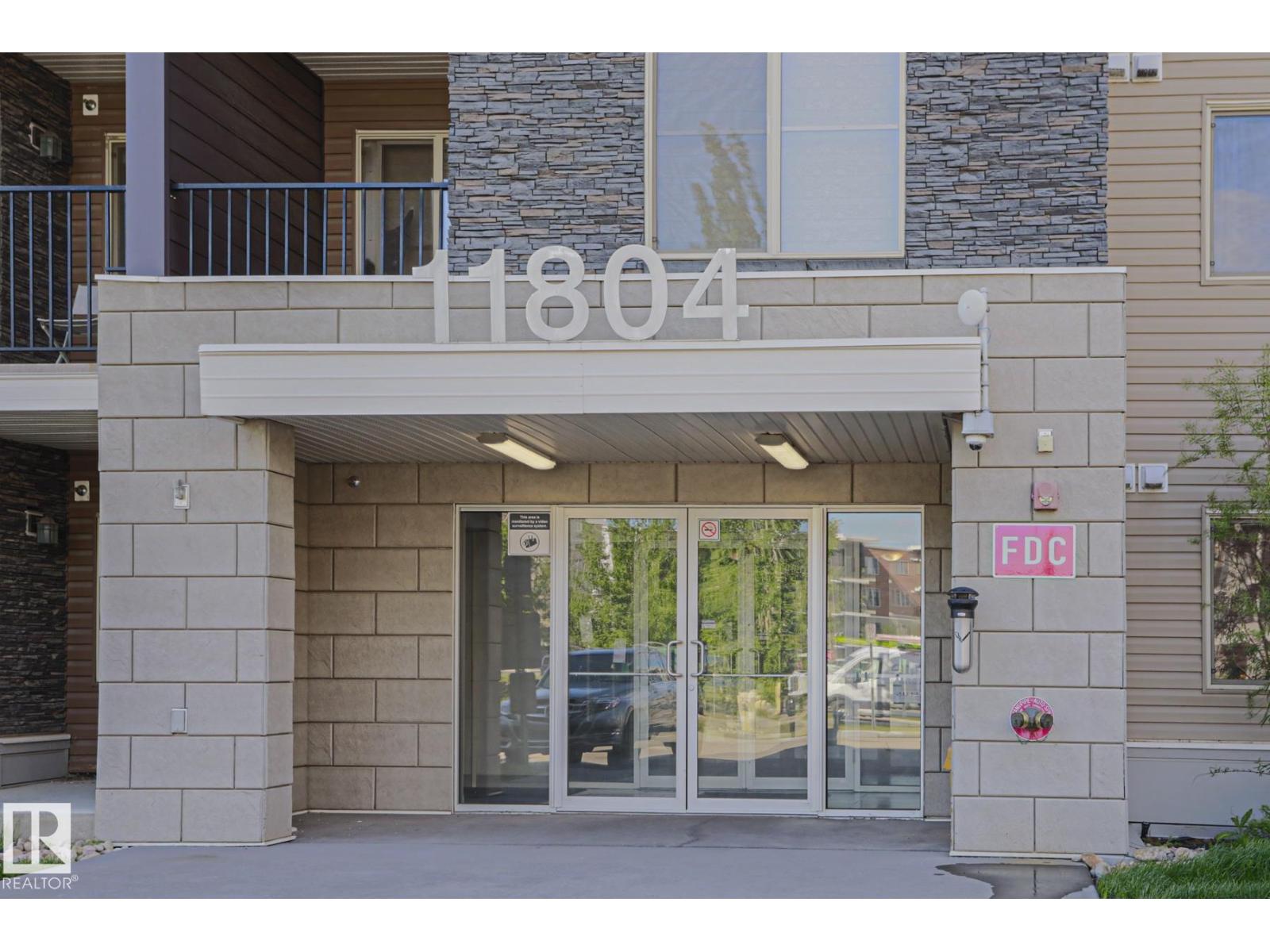 #405 11804 22 AV SW SW