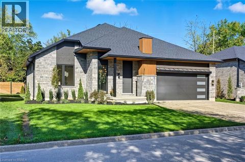 141 PARKSIDE Drive Brantford ON N3T0S9