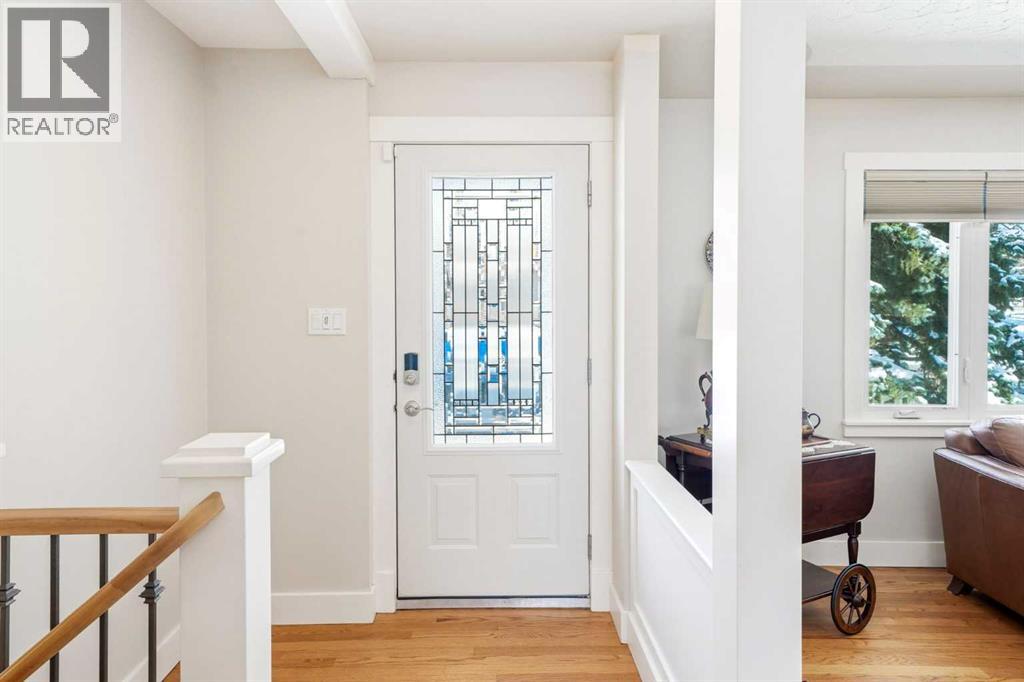 2724 Lougheed Drive SW