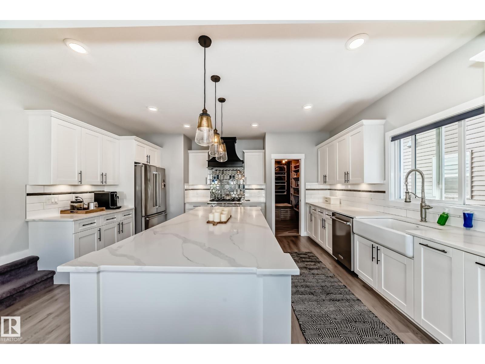 4004 6 AV SW