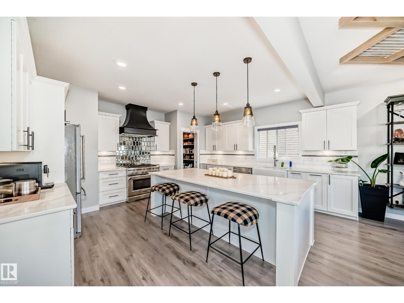 4004 6 AV SW
