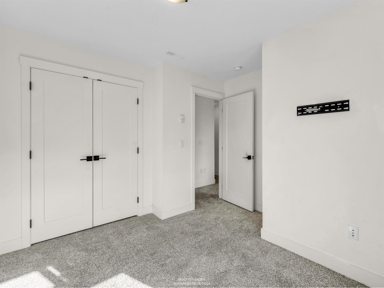 13 14057 60A AVENUE