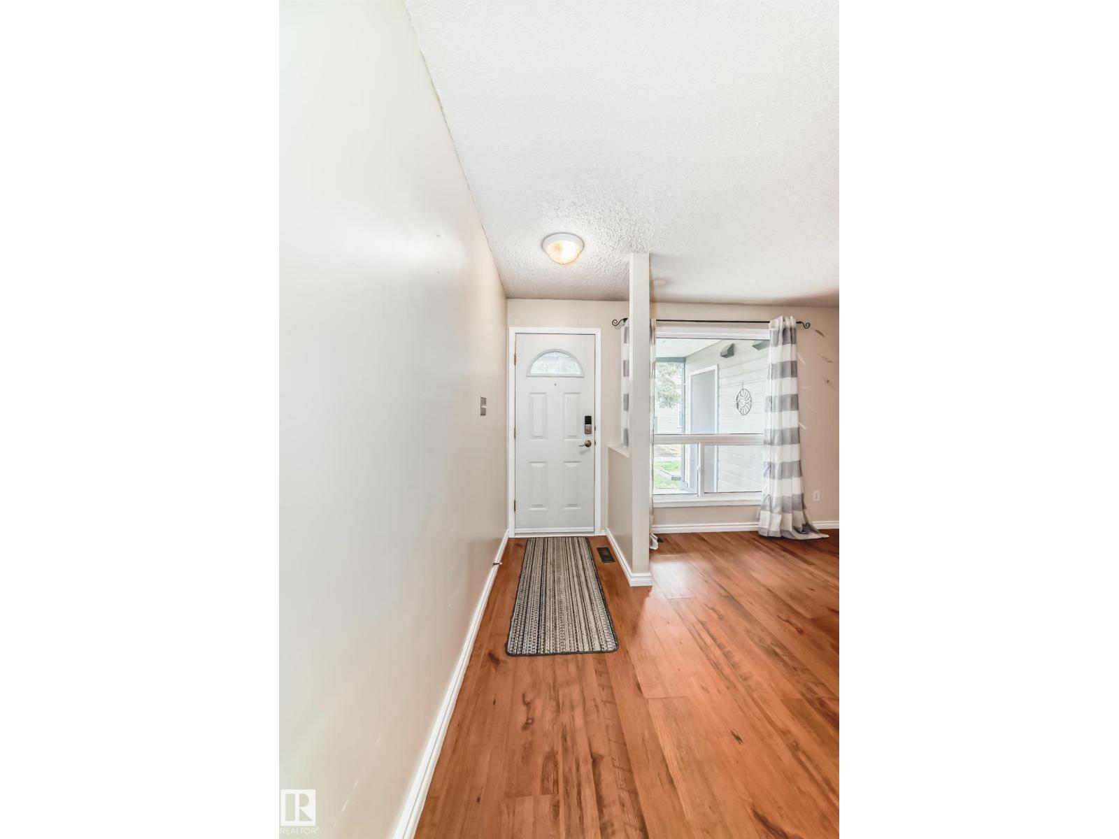 1126 SADDLEBACK RD NW