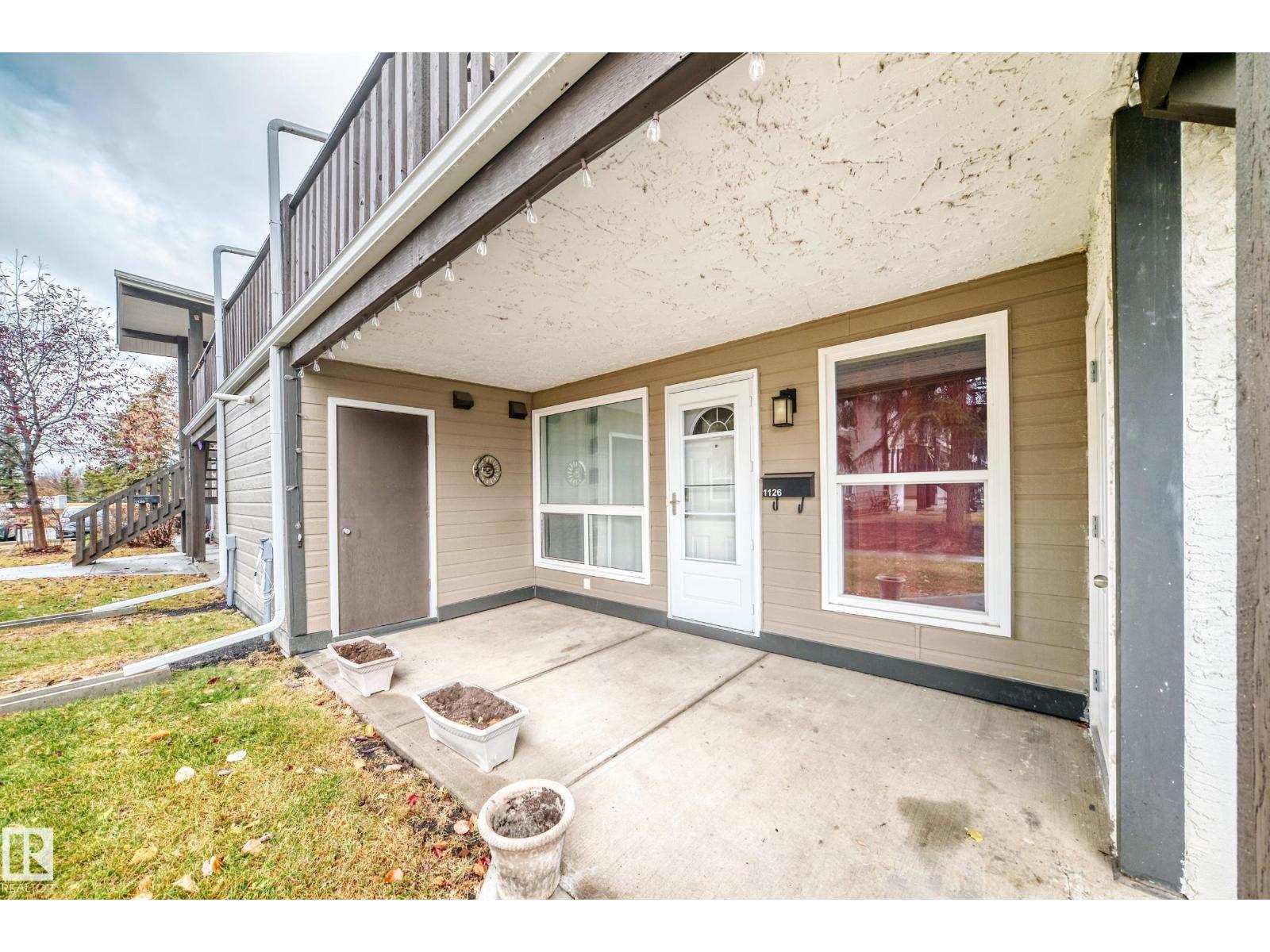 1126 SADDLEBACK RD NW