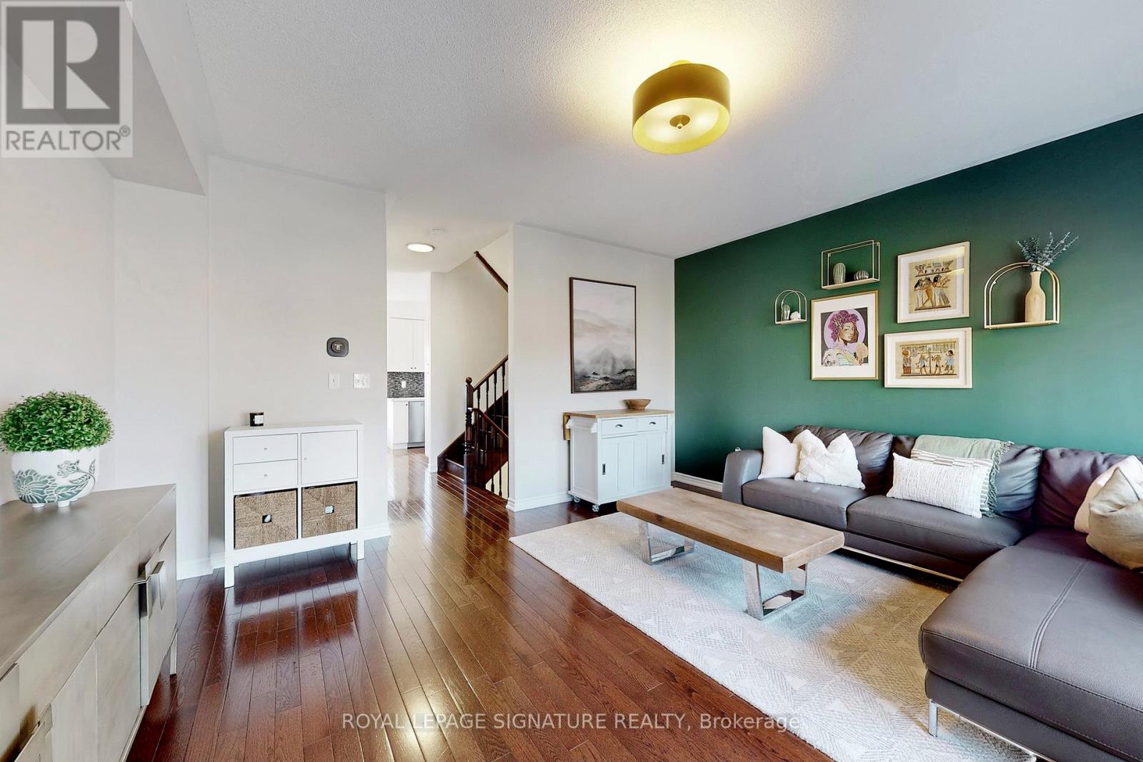 4 - 1115 HAIG BOULEVARD