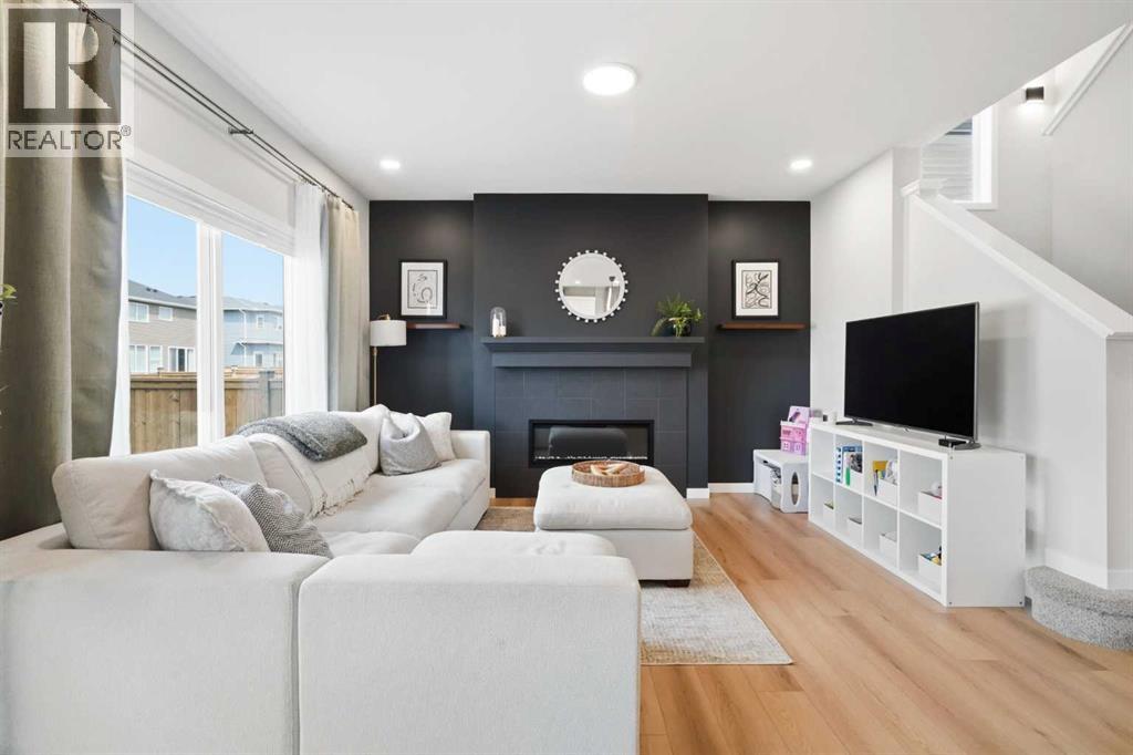 557 Baywater Manor SW