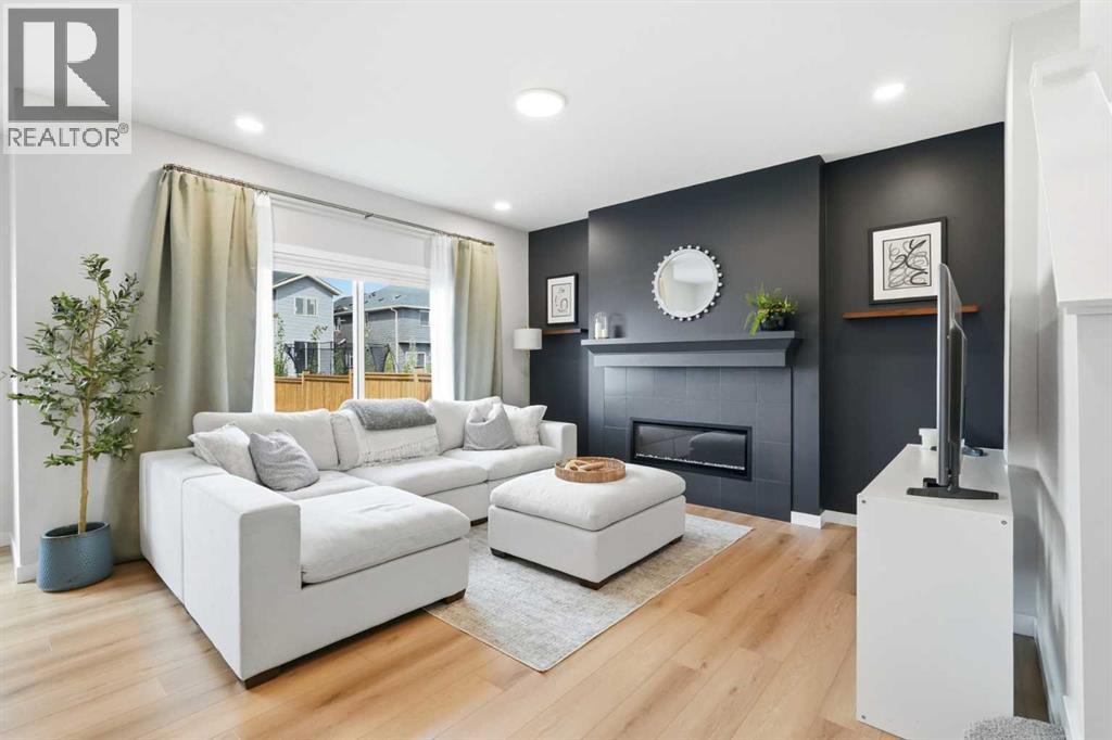 557 Baywater Manor SW