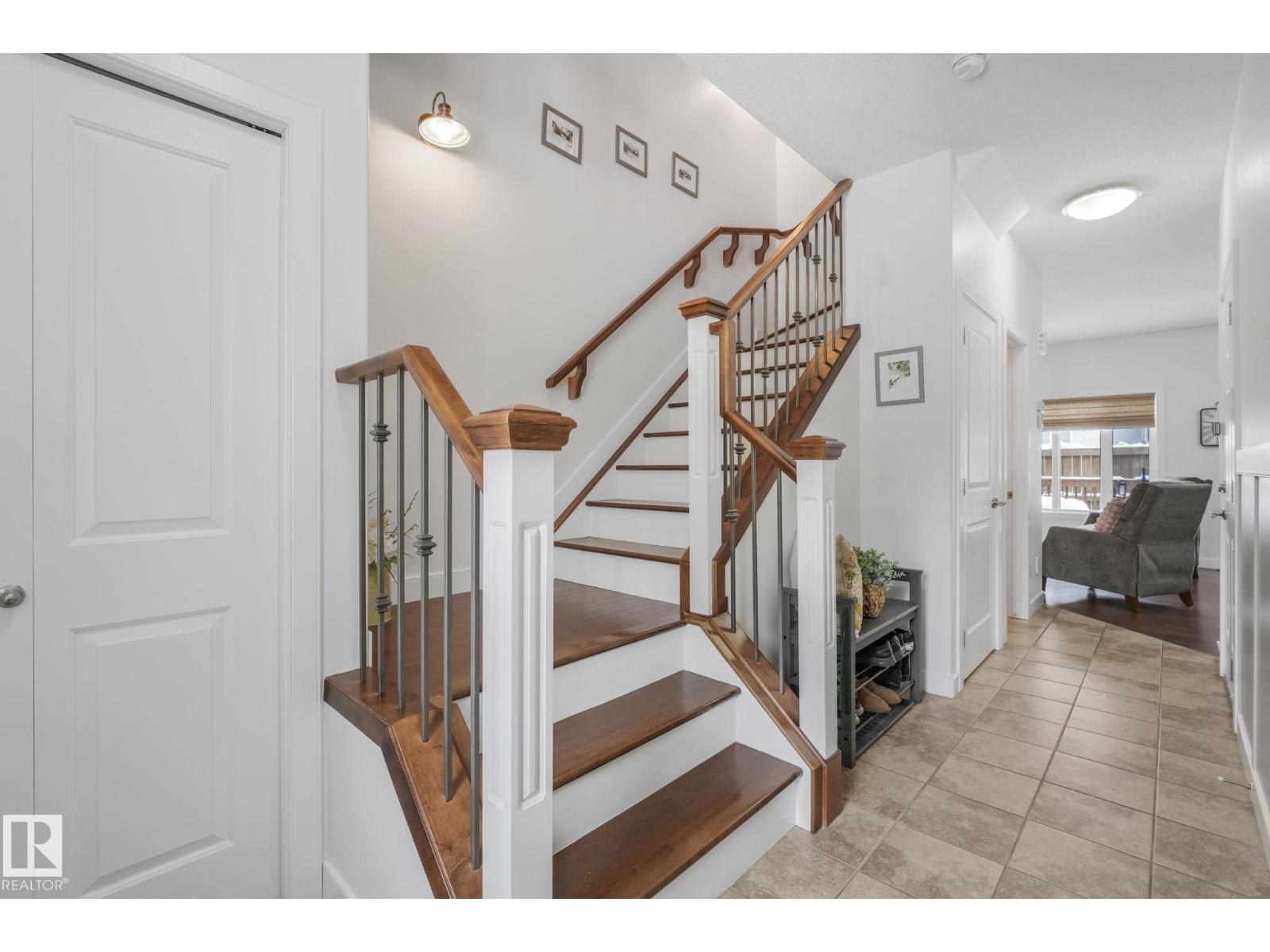 #3 450 MCCONACHIE WY NW