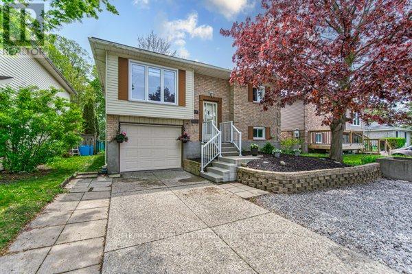 414 WOODS LANE
