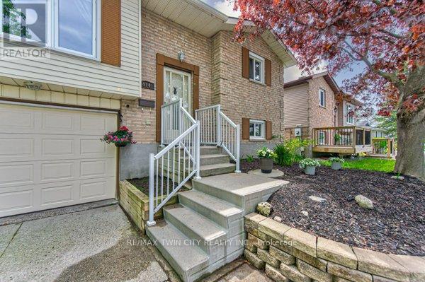 414 WOODS LANE