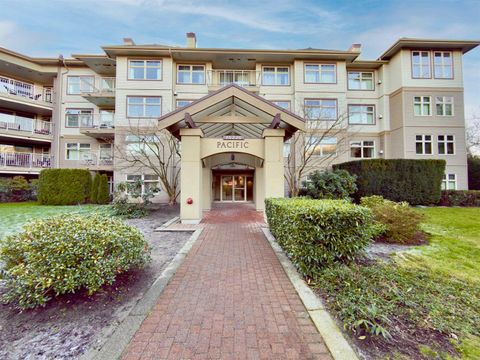 210 15220 GUILDFORD DRIVE Surrey BC V3R0Y6