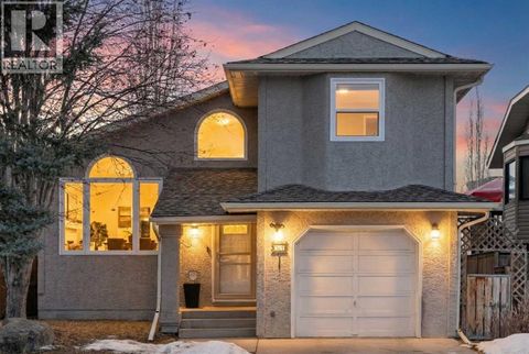 51 Hunters Crescent Okotoks AB T1S1M2