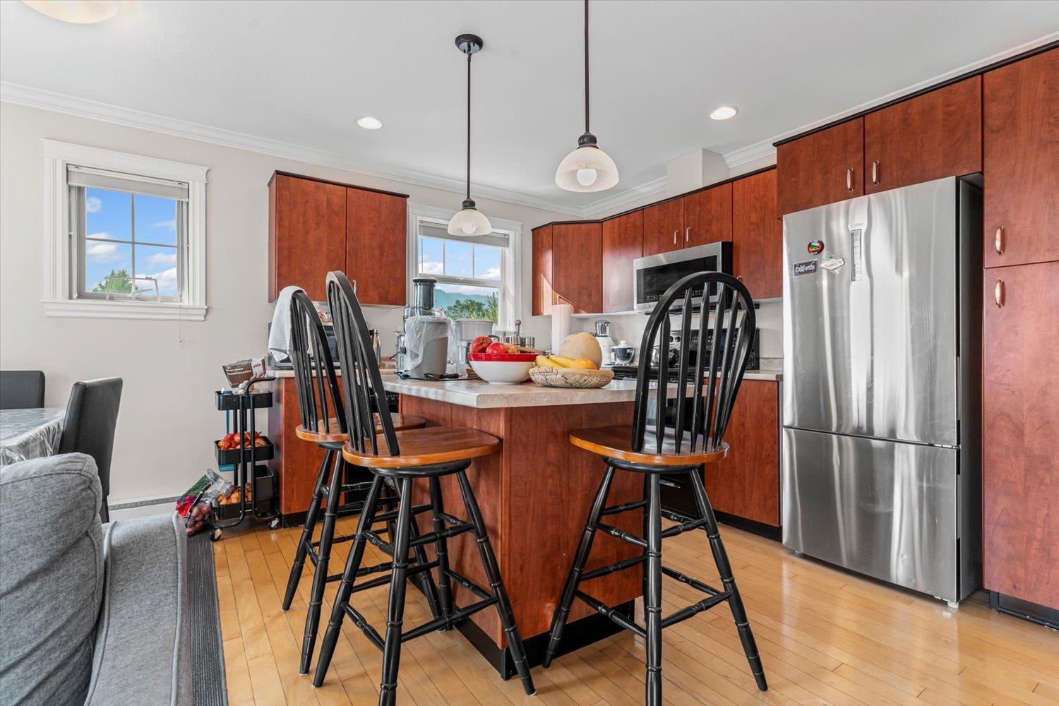 202 45535 SPADINA AVENUE|Chilliwack Proper West