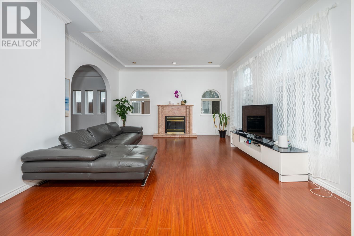12091 MELLIS DRIVE