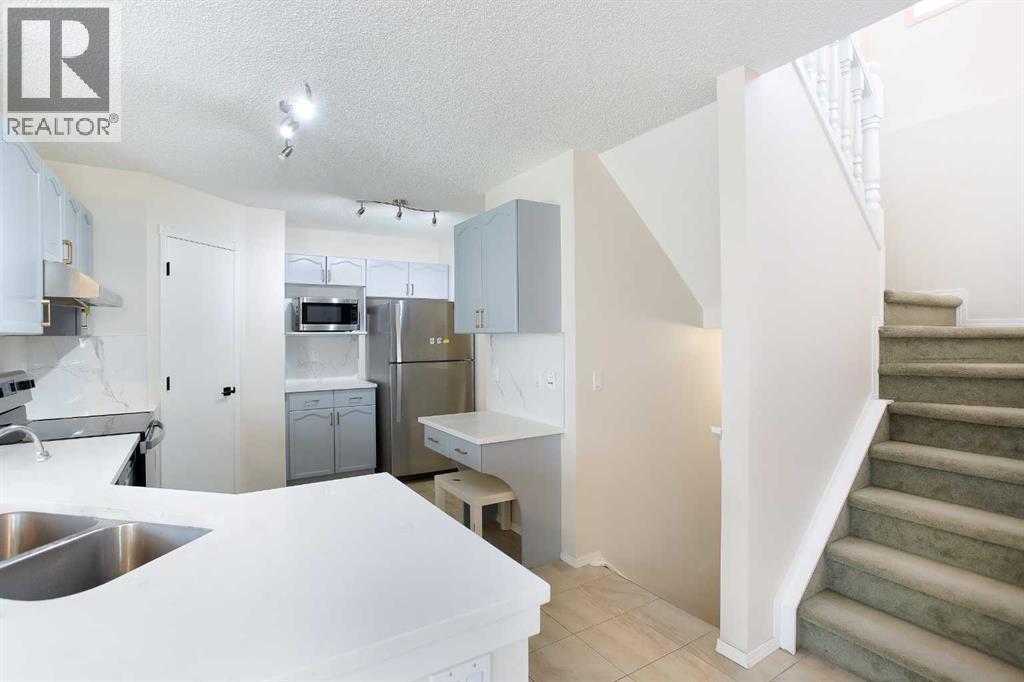 38 Hidden Ranch Close NW