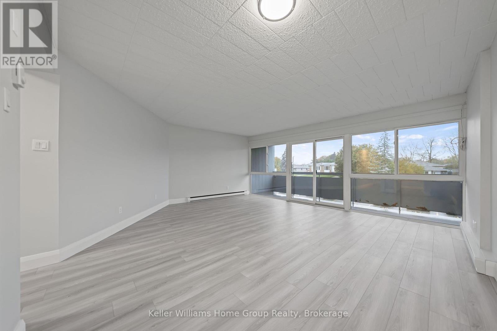 408 - 91 CONROY CRESCENT