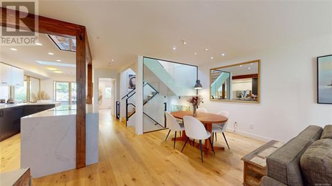 4 33 Songhees Rd Victoria BC V9A7M6